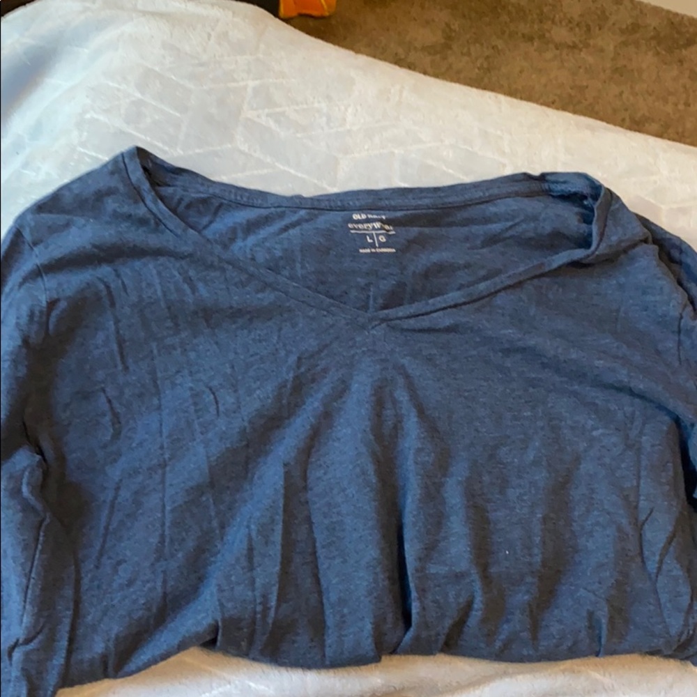 Long sleeve, v neck